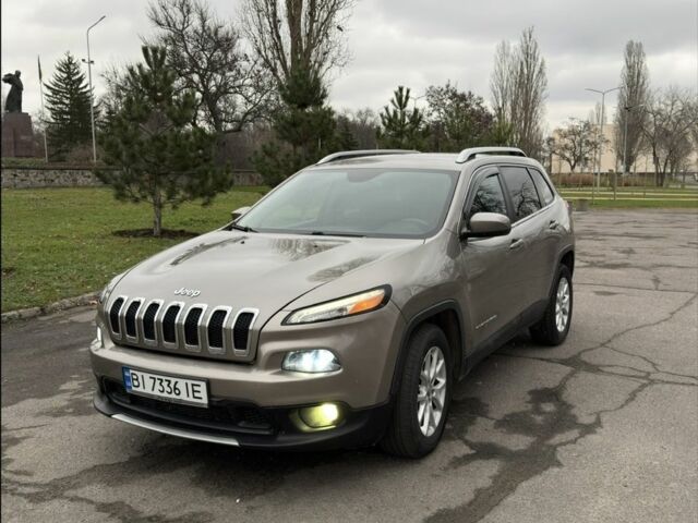 Бежевый Джип Чероки, объемом двигателя 2.4 л и пробегом 130 тыс. км за 13500 $, фото 6 на Automoto.ua