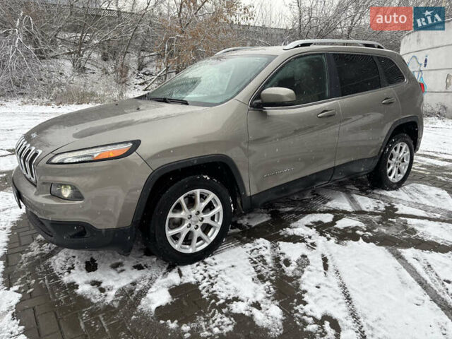 Бежевый Джип Чероки, объемом двигателя 2.4 л и пробегом 124 тыс. км за 13300 $, фото 19 на Automoto.ua