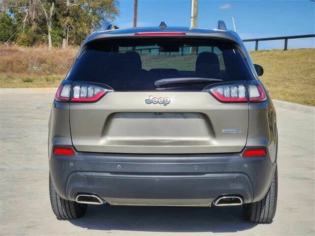 Бежевый Джип Чероки, объемом двигателя 3.2 л и пробегом 30 тыс. км за 9000 $, фото 5 на Automoto.ua