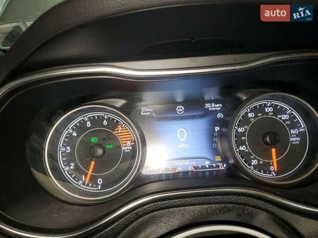 Бежевый Джип Чероки, объемом двигателя 2.36 л и пробегом 166 тыс. км за 3200 $, фото 8 на Automoto.ua