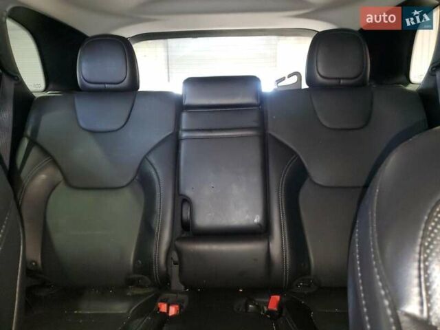 Бежевый Джип Чероки, объемом двигателя 2.36 л и пробегом 166 тыс. км за 3200 $, фото 9 на Automoto.ua