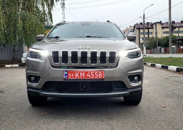 Бежевый Джип Чероки, объемом двигателя 3.2 л и пробегом 56 тыс. км за 17999 $, фото 1 на Automoto.ua