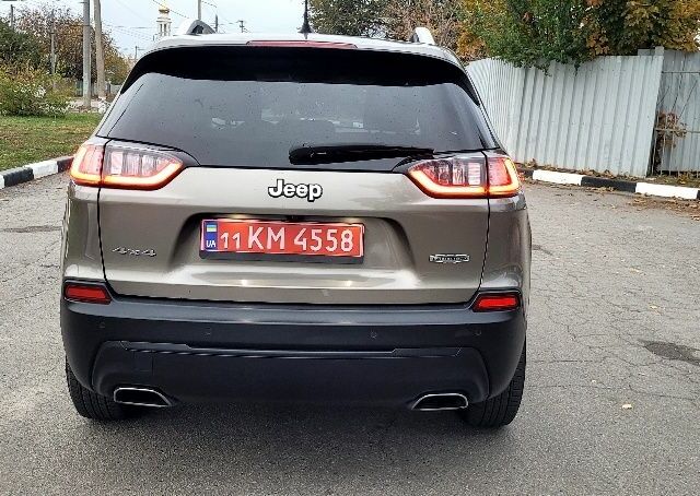 Джип Чероки 2021 в Харькове на Automoto.ua Бежевый Джип Чероки, объемом двигателя 3.2 л и пробегом 56 тыс. км за 17999 $, фото 3 на Automoto.ua
