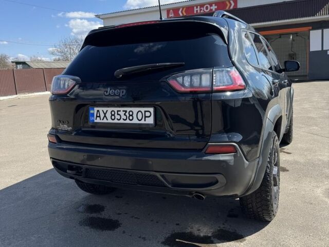 Чорний Джип Cherokee, об'ємом двигуна 3.2 л та пробігом 120 тис. км за 19000 $, фото 2 на Automoto.ua