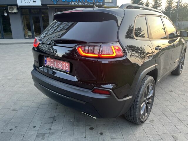 Чорний Джип Cherokee, об'ємом двигуна 3.2 л та пробігом 80 тис. км за 515 $, фото 2 на Automoto.ua