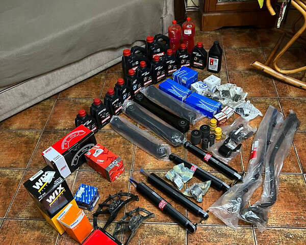 Черный Джип Чероки, объемом двигателя 2.1 л и пробегом 100 тыс. км за 12000 $, фото 28 на Automoto.ua