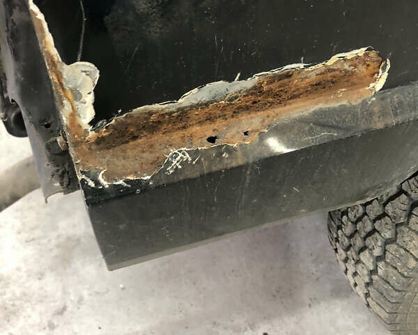 Черный Джип Чероки, объемом двигателя 2.1 л и пробегом 100 тыс. км за 12000 $, фото 32 на Automoto.ua