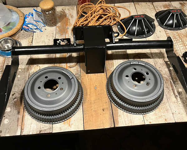 Черный Джип Чероки, объемом двигателя 2.1 л и пробегом 100 тыс. км за 12000 $, фото 20 на Automoto.ua