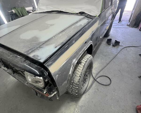 Черный Джип Чероки, объемом двигателя 2.1 л и пробегом 100 тыс. км за 12000 $, фото 38 на Automoto.ua