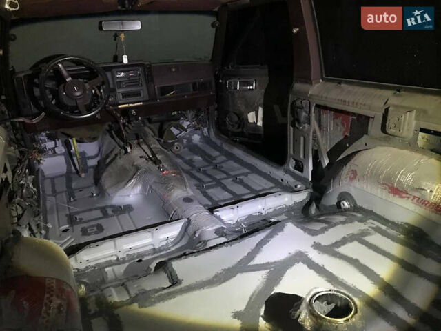 Черный Джип Чероки, объемом двигателя 2.1 л и пробегом 100 тыс. км за 12000 $, фото 22 на Automoto.ua