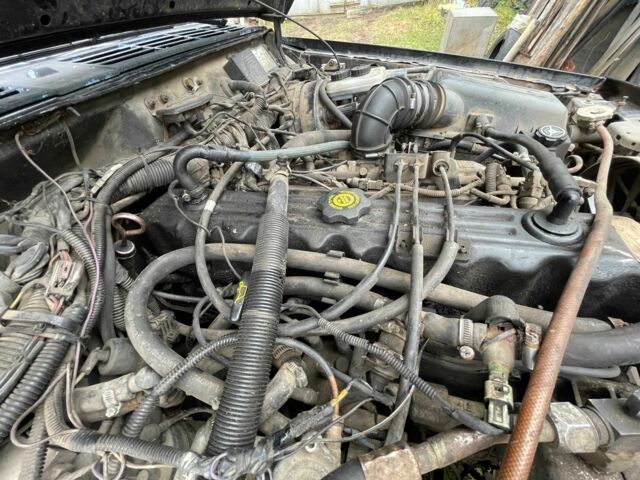 Черный Джип Чероки, объемом двигателя 4 л и пробегом 350 тыс. км за 3800 $, фото 8 на Automoto.ua