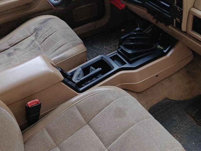 Чорний Джип Cherokee, об'ємом двигуна 2.5 л та пробігом 3 тис. км за 3500 $, фото 7 на Automoto.ua