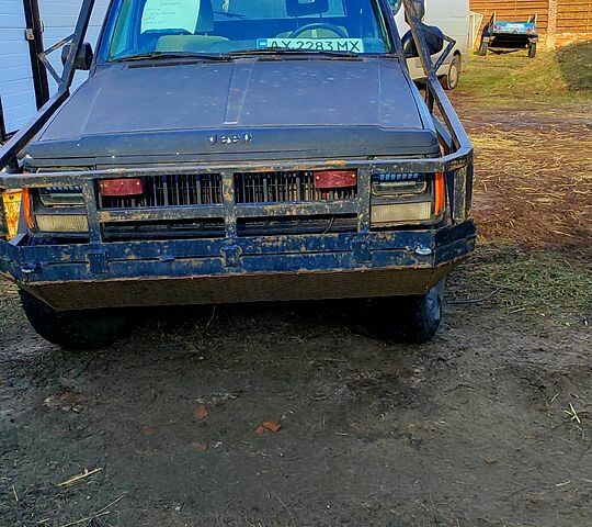 Чорний Джип Cherokee, об'ємом двигуна 25 л та пробігом 130 тис. км за 3800 $, фото 3 на Automoto.ua