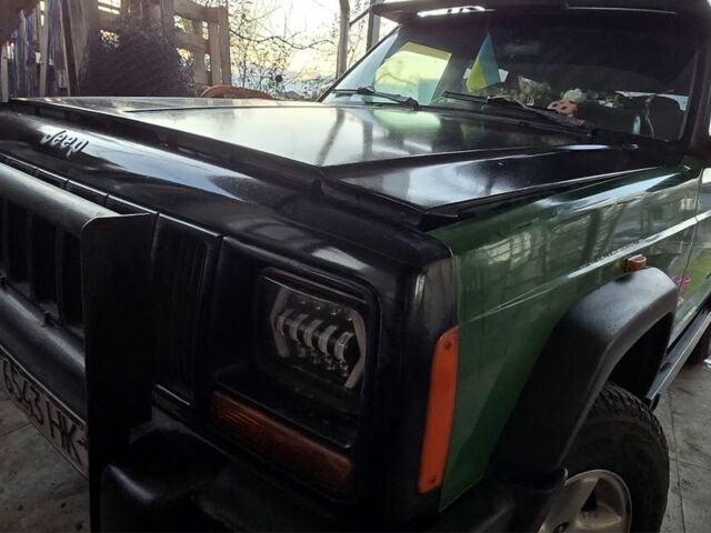 Черный Джип Чероки, объемом двигателя 2.5 л и пробегом 230 тыс. км за 5700 $, фото 3 на Automoto.ua