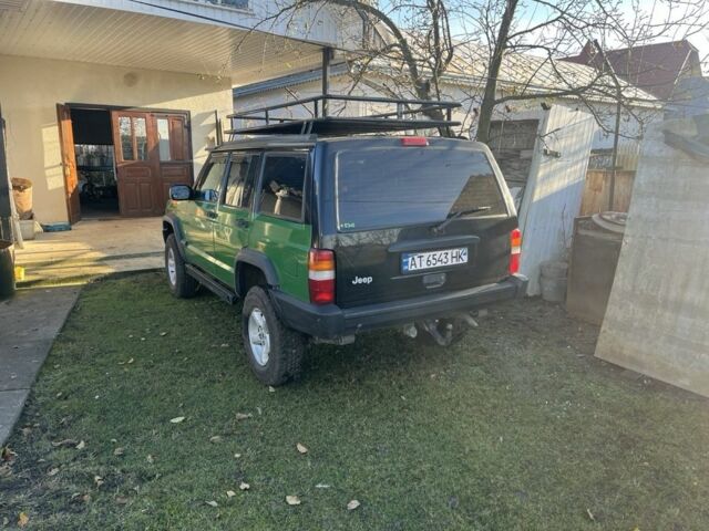 Черный Джип Чероки, объемом двигателя 2.5 л и пробегом 230 тыс. км за 5700 $, фото 2 на Automoto.ua