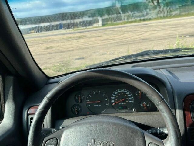 Черный Джип Чероки, объемом двигателя 4.7 л и пробегом 270 тыс. км за 3000 $, фото 5 на Automoto.ua