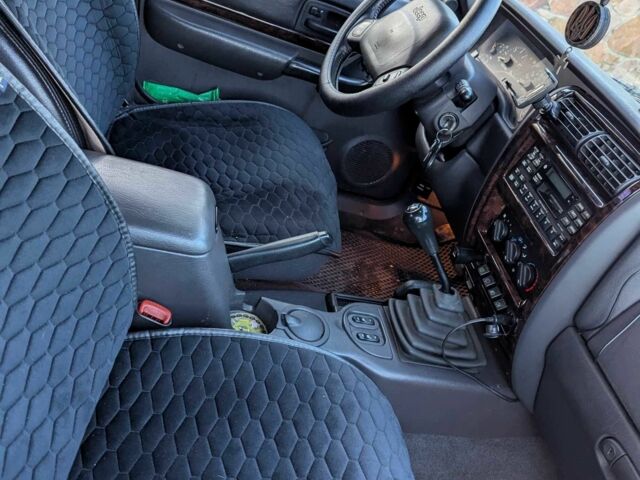 Чорний Джип Cherokee, об'ємом двигуна 0 л та пробігом 400 тис. км за 5000 $, фото 7 на Automoto.ua