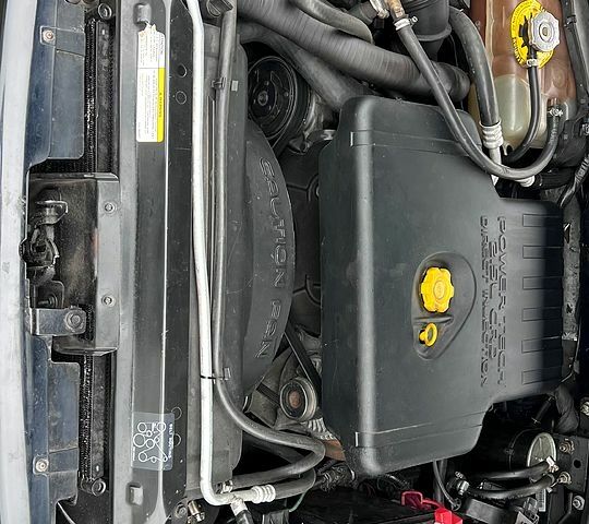 Чорний Джип Cherokee, об'ємом двигуна 2.5 л та пробігом 185 тис. км за 7500 $, фото 9 на Automoto.ua