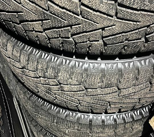 Чорний Джип Cherokee, об'ємом двигуна 2.5 л та пробігом 185 тис. км за 7500 $, фото 10 на Automoto.ua