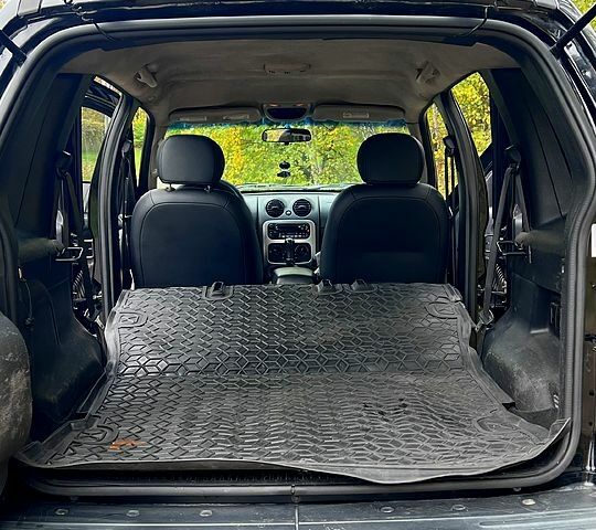 Чорний Джип Cherokee, об'ємом двигуна 2.5 л та пробігом 185 тис. км за 7500 $, фото 8 на Automoto.ua