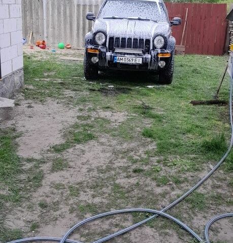 Черный Джип Чероки, объемом двигателя 0 л и пробегом 266 тыс. км за 9500 $, фото 1 на Automoto.ua