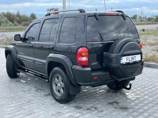 Черный Джип Чероки, объемом двигателя 0 л и пробегом 266 тыс. км за 9500 $, фото 3 на Automoto.ua