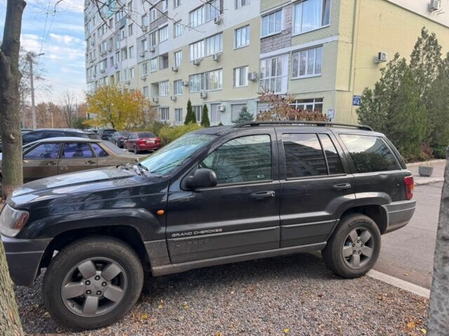 Черный Джип Чероки, объемом двигателя 2.7 л и пробегом 200 тыс. км за 4100 $, фото 2 на Automoto.ua