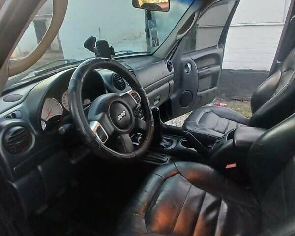 Чорний Джип Cherokee, об'ємом двигуна 2.8 л та пробігом 266 тис. км за 9500 $, фото 21 на Automoto.ua