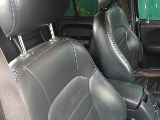 Черный Джип Чероки, объемом двигателя 0 л и пробегом 266 тыс. км за 9500 $, фото 17 на Automoto.ua