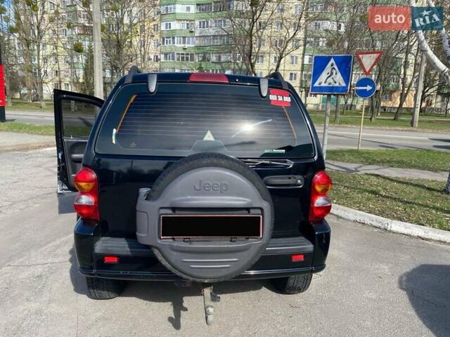 Черный Джип Чероки, объемом двигателя 2.5 л и пробегом 401 тыс. км за 5150 $, фото 2 на Automoto.ua