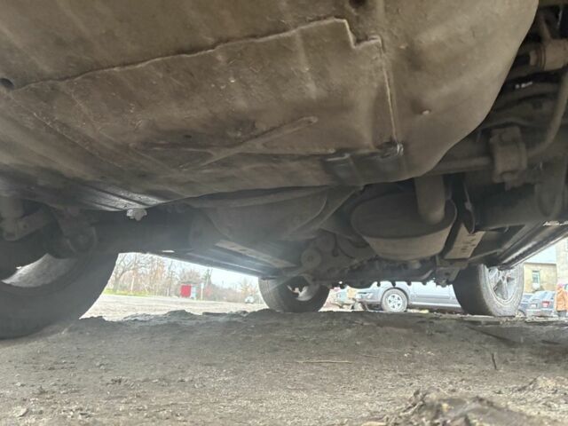 Чорний Джип Cherokee, об'ємом двигуна 3 л та пробігом 300 тис. км за 4251 $, фото 5 на Automoto.ua