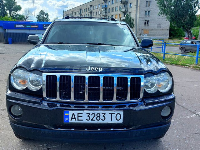 Черный Джип Чероки, объемом двигателя 4.7 л и пробегом 230 тыс. км за 7999 $, фото 2 на Automoto.ua