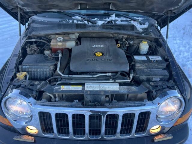 Чорний Джип Cherokee, об'ємом двигуна 2.8 л та пробігом 300 тис. км за 3600 $, фото 6 на Automoto.ua