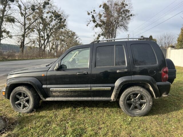 Черный Джип Чероки, объемом двигателя 2.8 л и пробегом 300 тыс. км за 5500 $, фото 5 на Automoto.ua