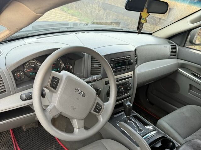 Чорний Джип Cherokee, об'ємом двигуна 3 л та пробігом 288 тис. км за 4200 $, фото 3 на Automoto.ua