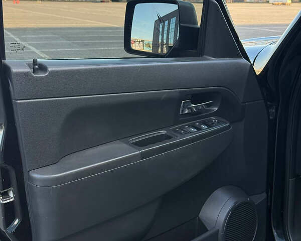 Черный Джип Чероки, объемом двигателя 2.77 л и пробегом 296 тыс. км за 12700 $, фото 19 на Automoto.ua