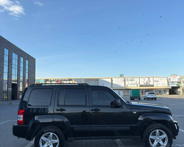 Черный Джип Чероки, объемом двигателя 2.77 л и пробегом 296 тыс. км за 12700 $, фото 5 на Automoto.ua