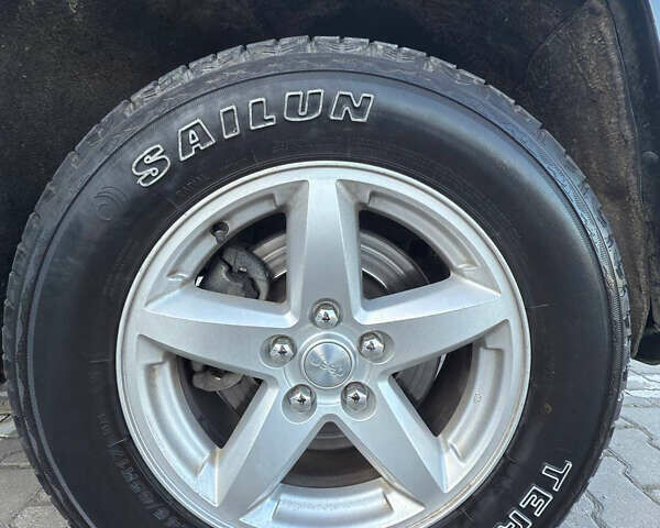 Черный Джип Чероки, объемом двигателя 2.77 л и пробегом 296 тыс. км за 12700 $, фото 9 на Automoto.ua