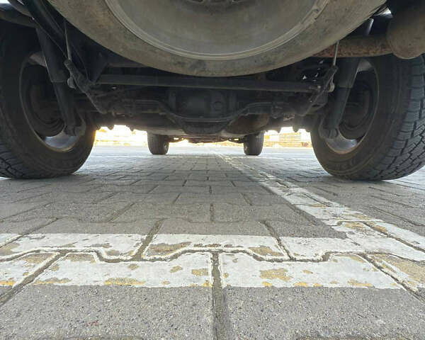 Черный Джип Чероки, объемом двигателя 2.77 л и пробегом 296 тыс. км за 12700 $, фото 10 на Automoto.ua