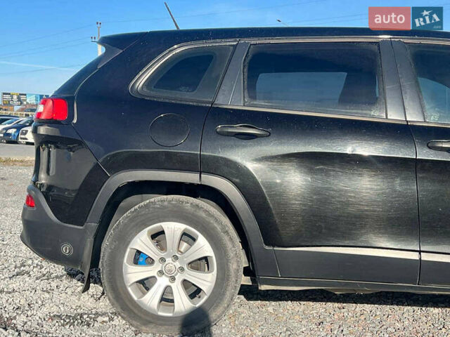 Чорний Джип Cherokee, об'ємом двигуна 2.4 л та пробігом 205 тис. км за 11190 $, фото 4 на Automoto.ua