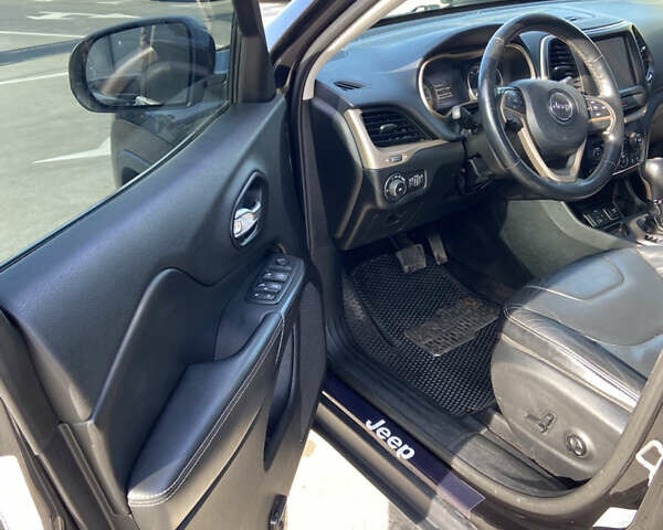 Черный Джип Чероки, объемом двигателя 2.36 л и пробегом 167 тыс. км за 13300 $, фото 18 на Automoto.ua