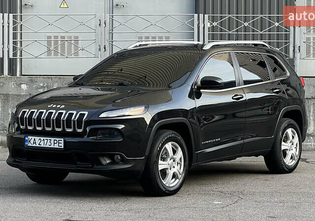 Черный Джип Чероки, объемом двигателя 2.4 л и пробегом 145 тыс. км за 12900 $, фото 2 на Automoto.ua