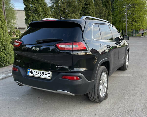 Чорний Джип Cherokee, об'ємом двигуна 2.36 л та пробігом 145 тис. км за 14150 $, фото 2 на Automoto.ua