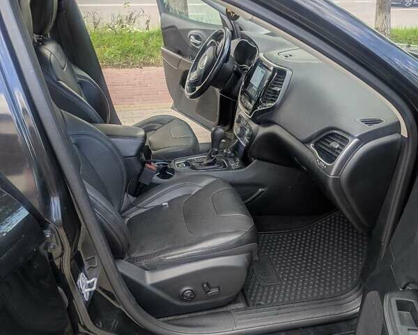 Чорний Джип Cherokee, об'ємом двигуна 2.36 л та пробігом 67 тис. км за 14555 $, фото 10 на Automoto.ua