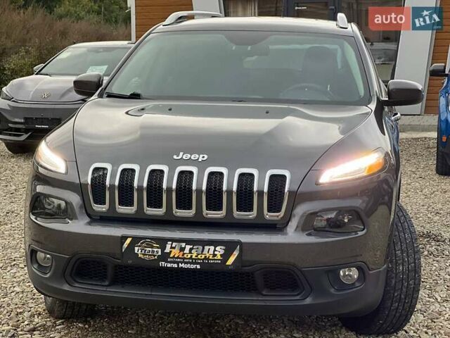 Чорний Джип Cherokee, об'ємом двигуна 2.36 л та пробігом 139 тис. км за 11990 $, фото 2 на Automoto.ua