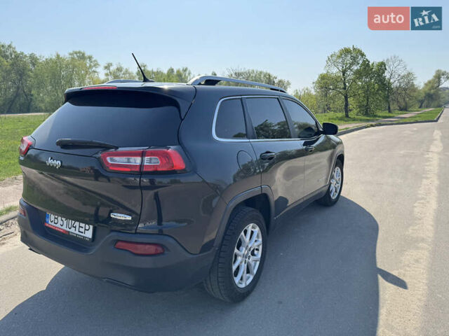 Чорний Джип Cherokee, об'ємом двигуна 2.36 л та пробігом 158 тис. км за 12000 $, фото 7 на Automoto.ua
