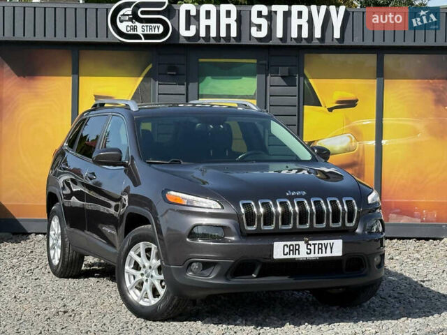 Чорний Джип Cherokee, об'ємом двигуна 2.4 л та пробігом 139 тис. км за 12500 $, фото 1 на Automoto.ua
