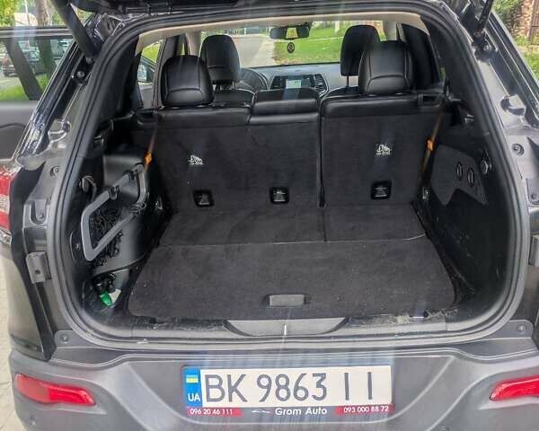 Чорний Джип Cherokee, об'ємом двигуна 2.36 л та пробігом 67 тис. км за 14555 $, фото 12 на Automoto.ua