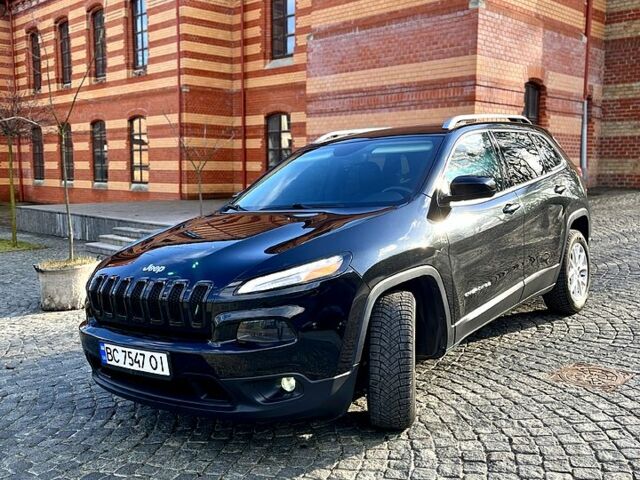 Чорний Джип Cherokee, об'ємом двигуна 2.4 л та пробігом 193 тис. км за 13300 $, фото 1 на Automoto.ua