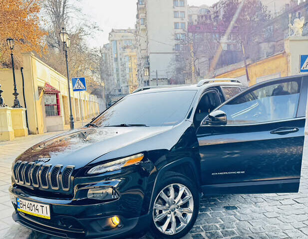 Чорний Джип Cherokee, об'ємом двигуна 2.4 л та пробігом 177 тис. км за 12799 $, фото 5 на Automoto.ua